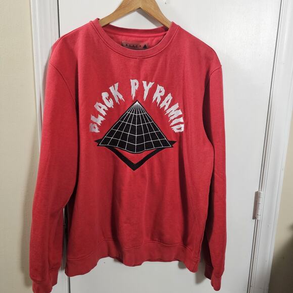 Black Pyramid Sweatshirt Red Crewneck Pullover Graphic Streetwear Mens Sz XL - Picture 1 of 5